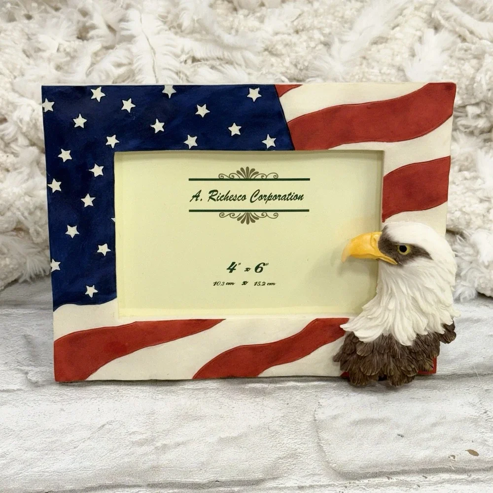 Vtg 3D Bald Eagle Patriotic Photo Picture Frame 4x6 Heavy Resin USA American Fla